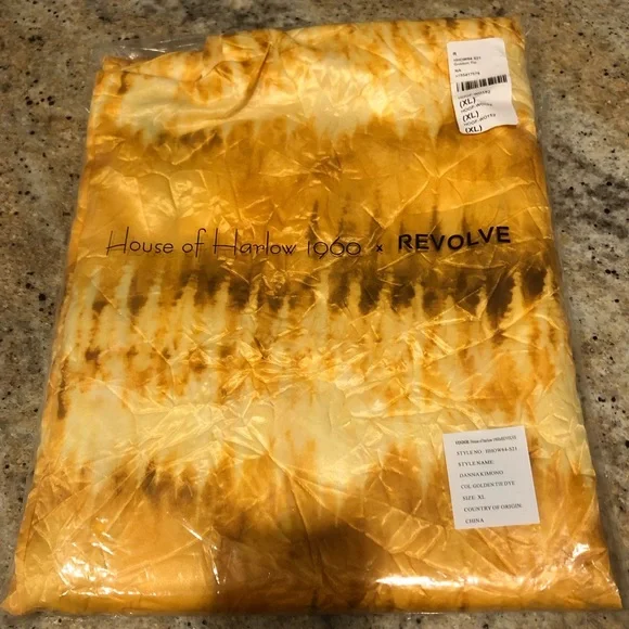 House of Harlow 1960 Coverup in Yellow Tie Dye. Size XL. Brand new! - Picture 4 of 6